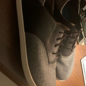 Olukai Men’s Shoes - New without tags - Never Worn
